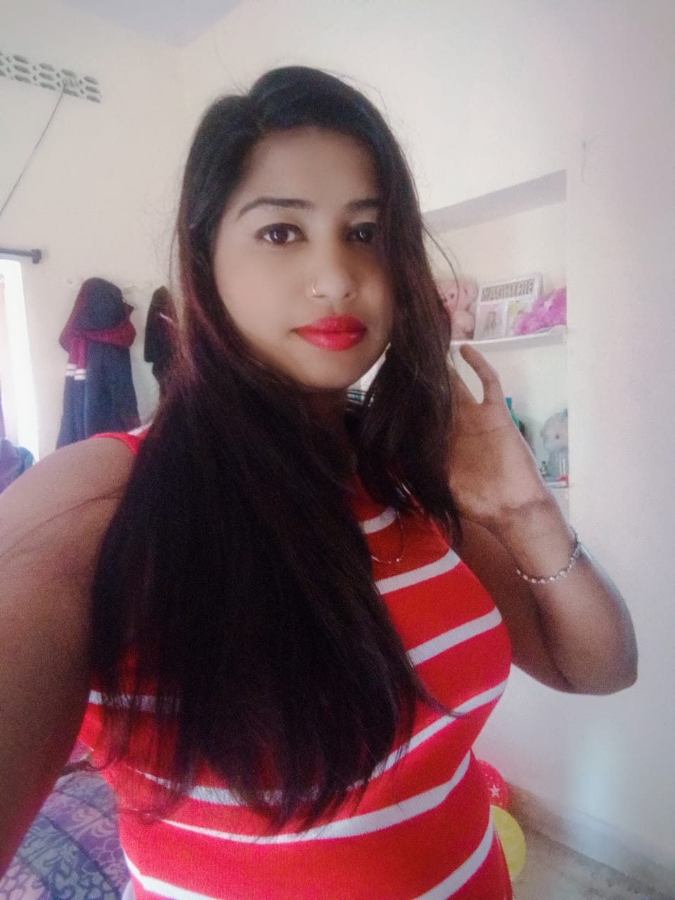 Aishwarya Here Guys available Now Call girl in Indore